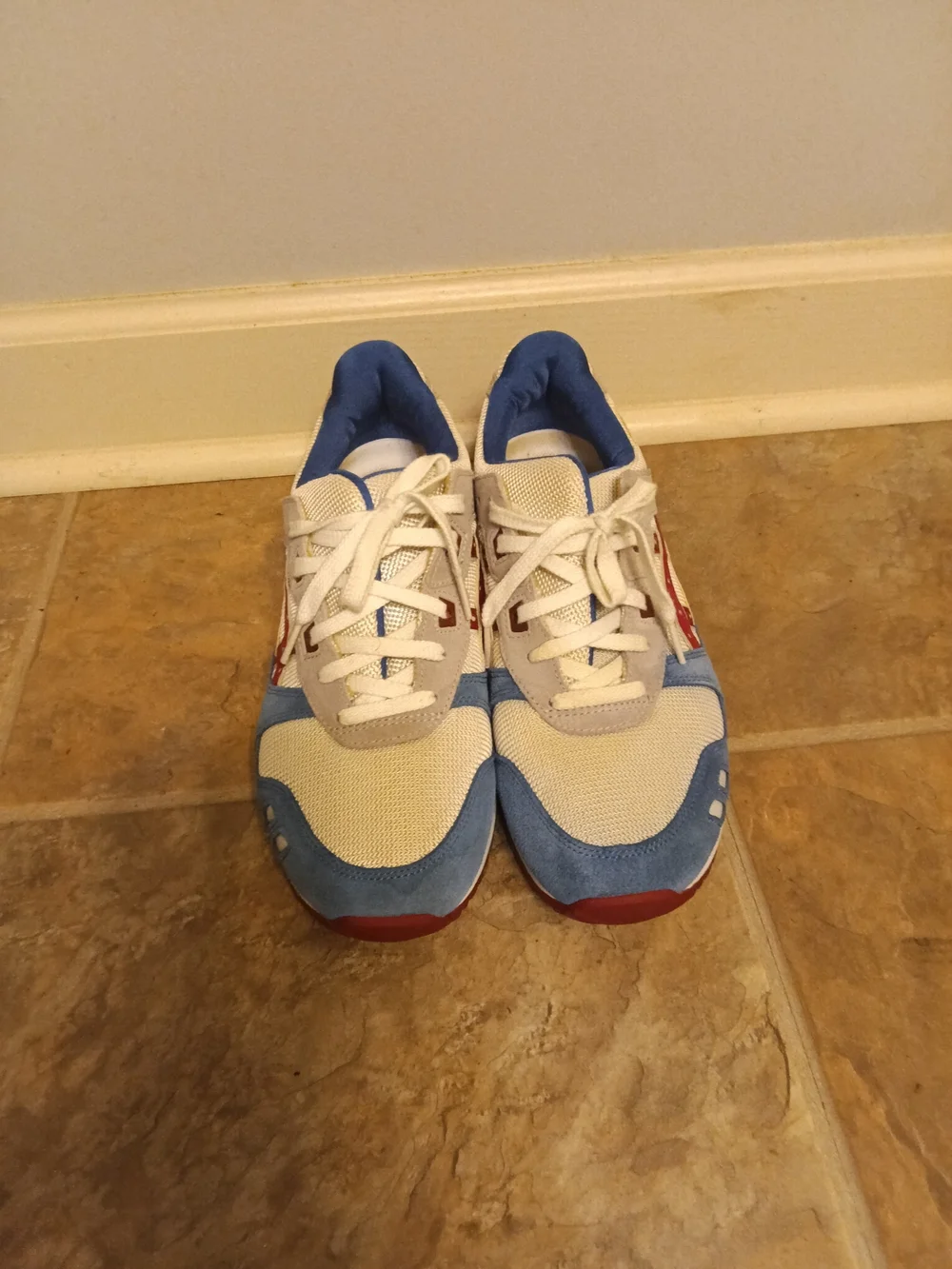 Asics White, Blue & Red Gel-Lyte III Sneakers